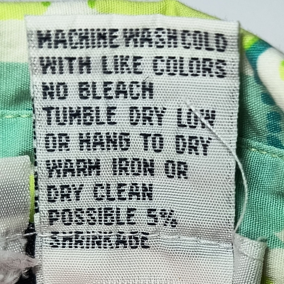 Lilly Pulitzer Green and Pink Tropical Print Sleeveless Cropped Wrap Top, 4 - Picture 4 of 7